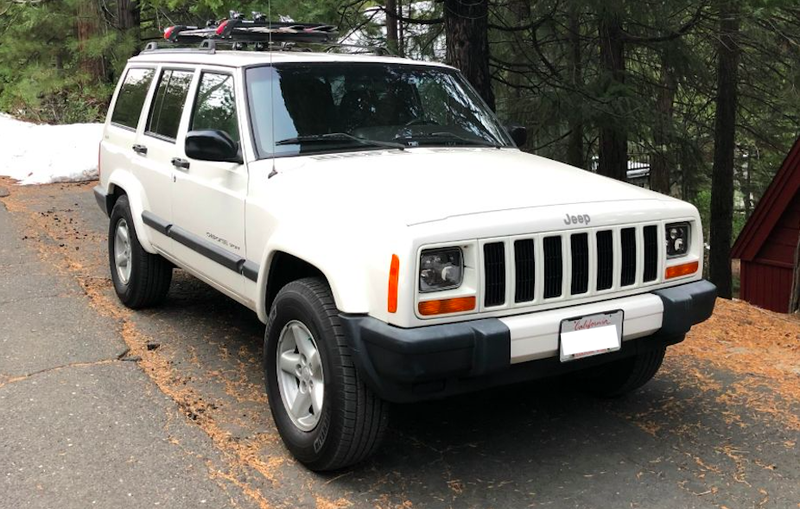 Illustration for article titled A Tesla Engineer's Jeep Ended Up Under 10 Feet of Snow for Months and It's Still There